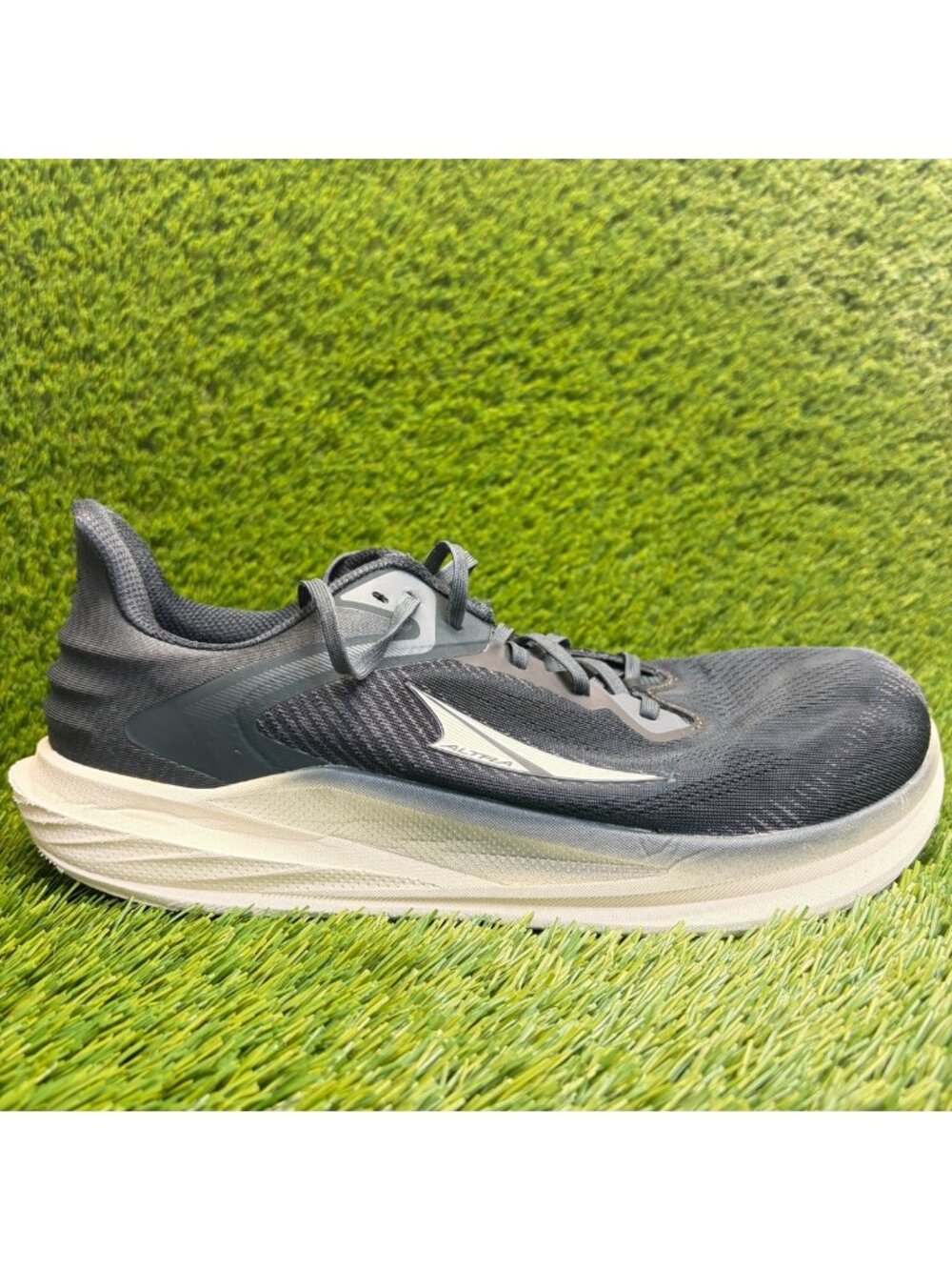 Altra Torin 8 Mens Size 11.5 Black White Athletic Running Walking Shoes Sneakers
